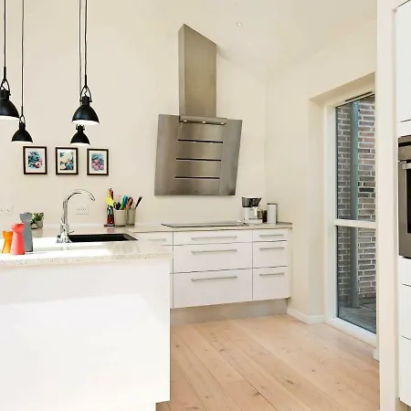 Four-bedroom Holiday In Hojby 2 펜션