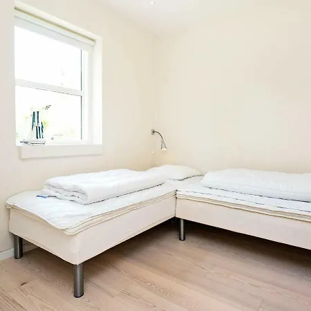 Four-bedroom Holiday In Hojby 2 * Lumsås