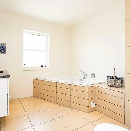 Four-bedroom Holiday In Hojby 2 펜션