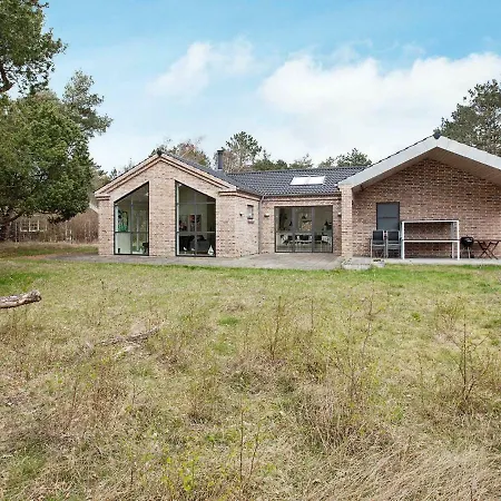 Four-bedroom Holiday In Hojby 2 Lumsås