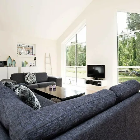 Four-bedroom Holiday In Hojby 2 * Lumsås