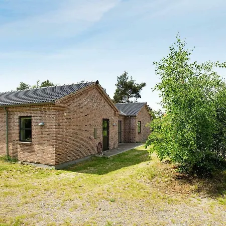 Four-bedroom Holiday In Hojby 2 펜션 Lumsås